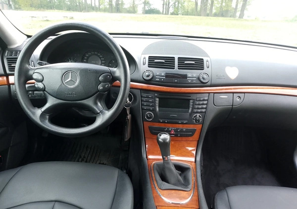 Mercedes-Benz Klasa E cena 22000 przebieg: 499000, rok produkcji 2007 z Krapkowice małe 37